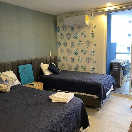 Apartment Dominique, Loft Moderno, Cerca Al Centro De La Ciudad
